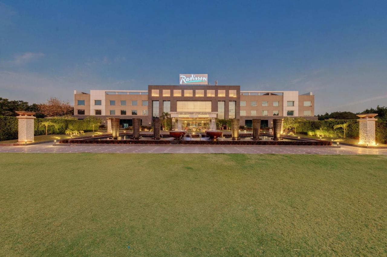 Radisson Resort & Spa Kandla Gāndhīdhām Kültér fotó
