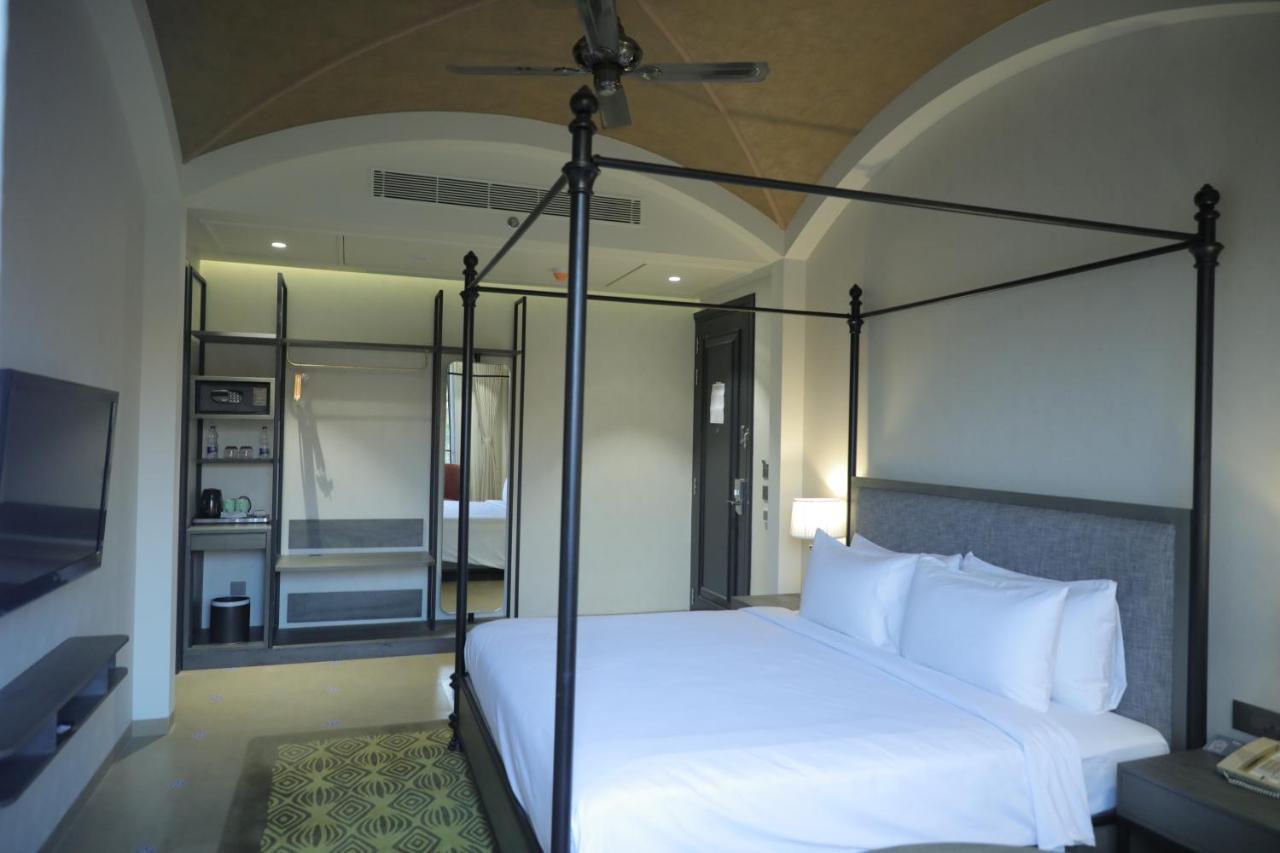 Radisson Resort & Spa Kandla Gāndhīdhām Kültér fotó