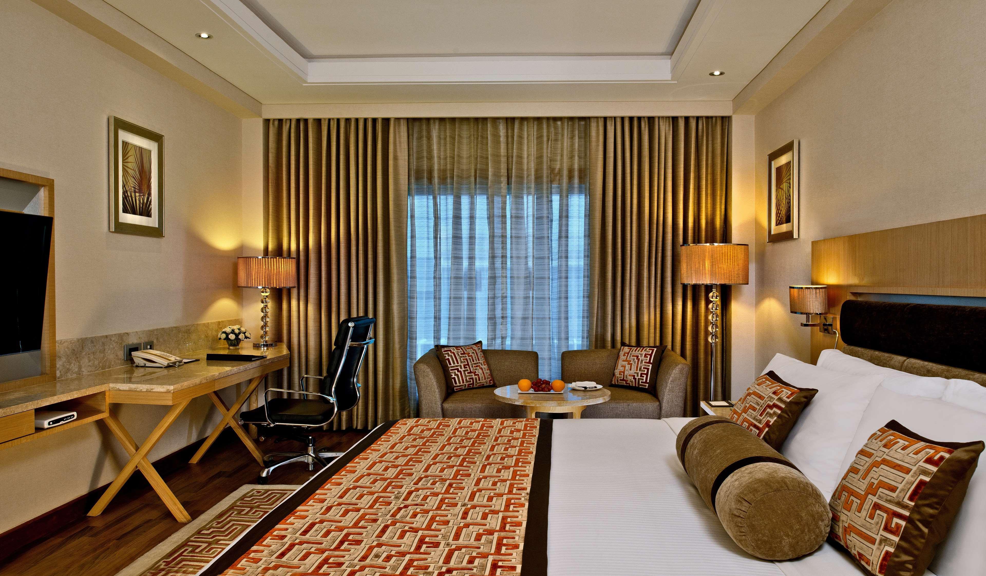 Radisson Resort & Spa Kandla Gāndhīdhām Kültér fotó