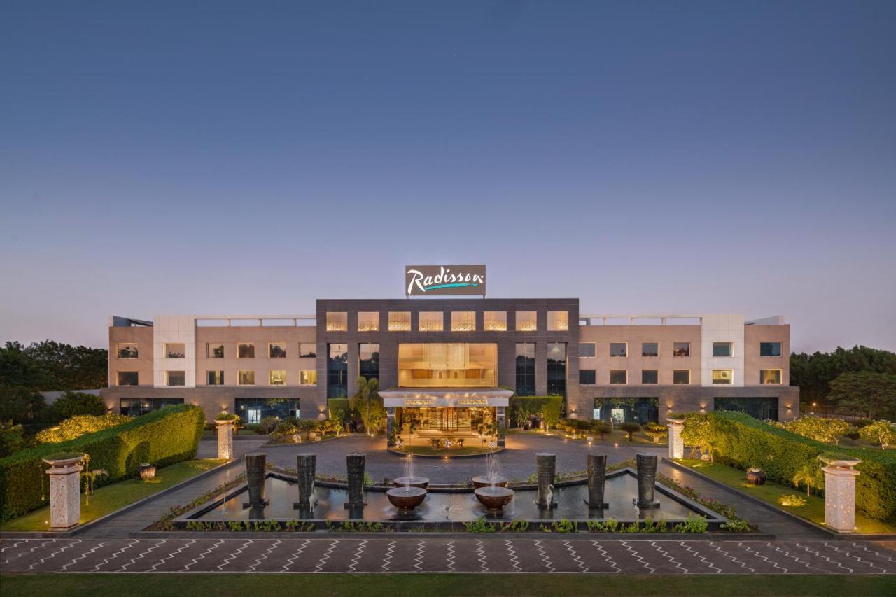 Radisson Resort & Spa Kandla Gāndhīdhām Kültér fotó